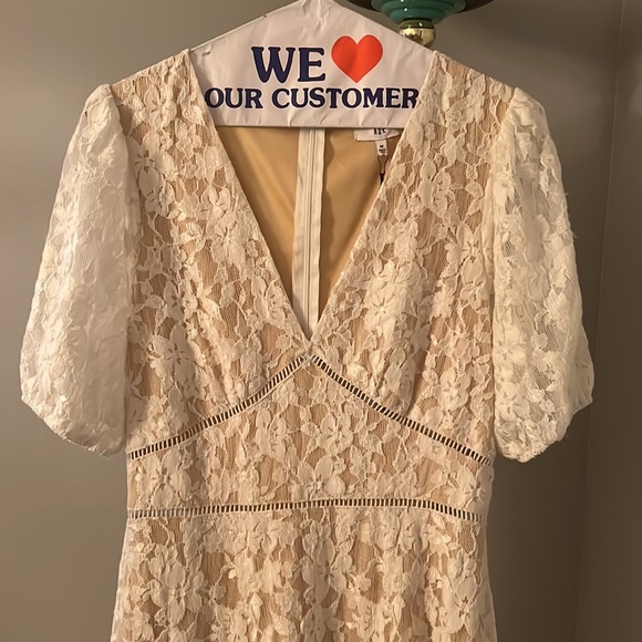 NWT NSR lace white and nude dress size: M - Picture 2 of 9